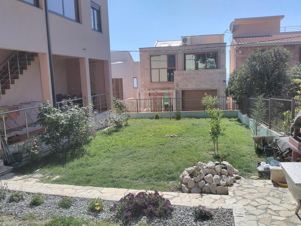 Villa Persik Утєха Екстер'єр фото