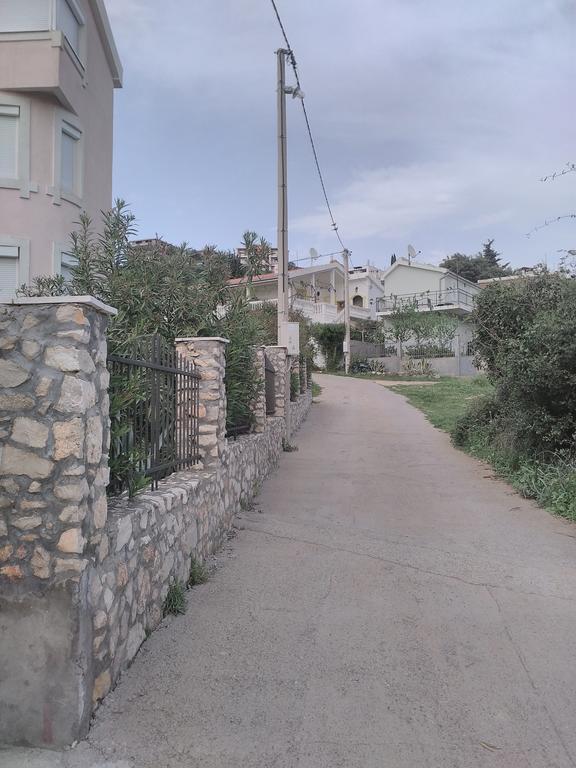 Villa Persik Утєха Екстер'єр фото
